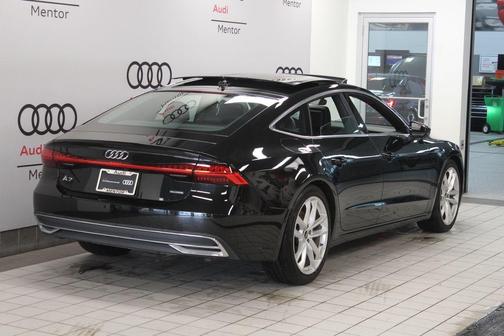 Mythos Black Metallic 2023 Audi A7 55 Premium