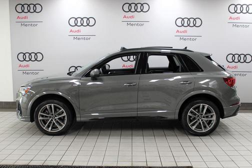 2023 Audi Q3 45 S line Premium
