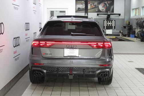 2026 Audi RS Q8 4.0T quattro