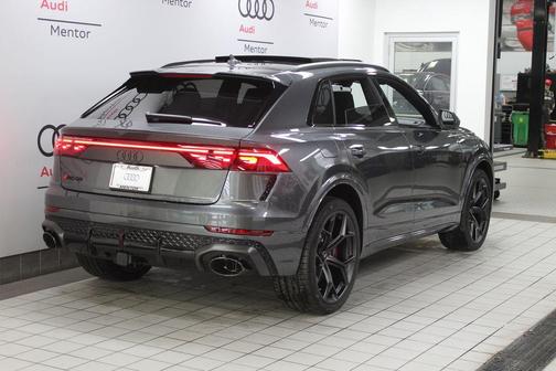 2026 Audi RS Q8 4.0T quattro