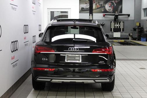 2023 Audi Q5 40 Premium