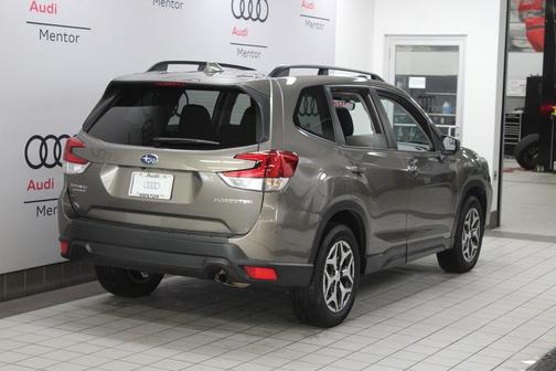 2020 Subaru Forester Premium