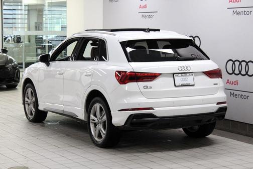 2021 Audi Q3 45 S line Premium