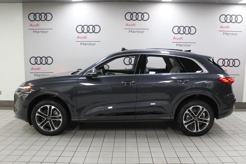 2025 Audi Q5 2.0T quattro Premium
