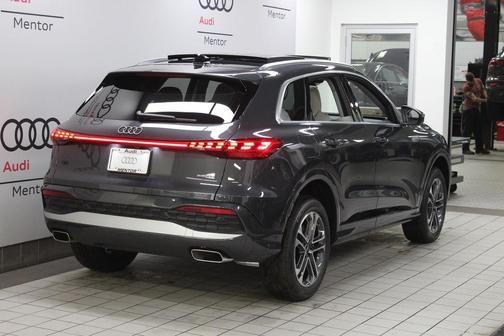 2025 Audi Q5 2.0T quattro Premium