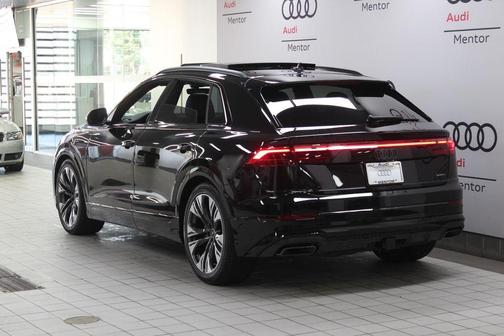 2026 Audi Q8 Premium Plus