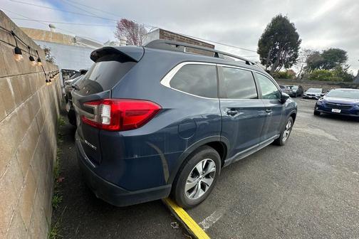 2024 Subaru Ascent Premium 7-Passenger