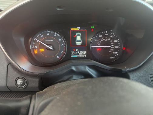 Ice Silver Metallic 2023 Subaru Crosstrek Premium