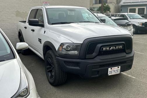 2024 RAM 1500 Classic Warlock Crew Cab 4x2 5'7' Box