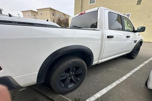 2024 RAM 1500 Classic Warlock Crew Cab 4x2 5'7' Box