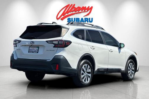 Crystal White Pearl 2021 Subaru Outback Premium