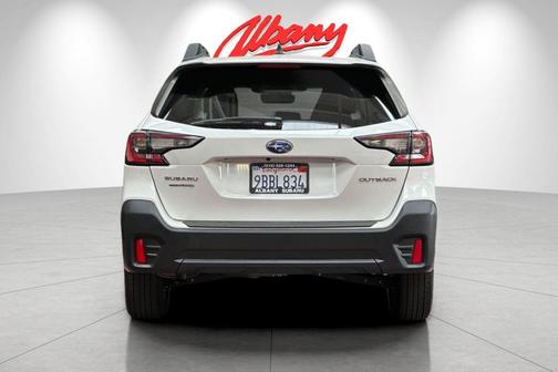 Crystal White Pearl 2022 Subaru Outback Premium