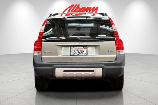 2005 Volvo XC70 2.5T