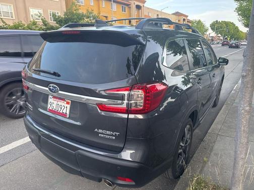 Gray Metallic 2023 Subaru Ascent Limited 8-Passenger