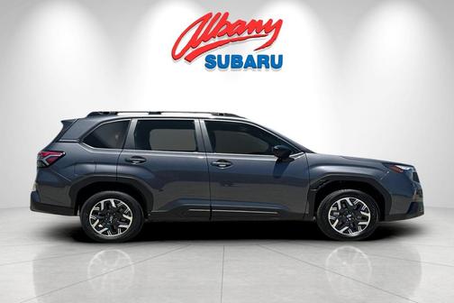 2025 Subaru Forester Base