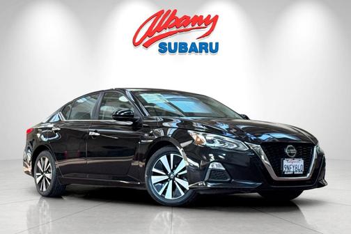 2021 Nissan Altima 2.5 SV