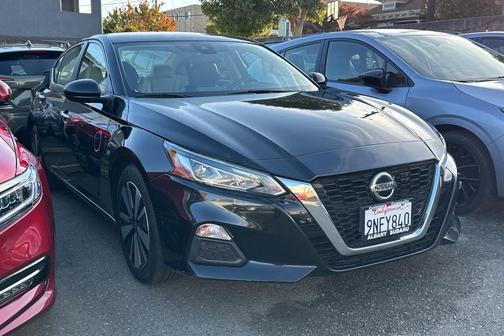 2021 Nissan Altima 2.5 SV