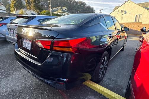 2021 Nissan Altima 2.5 SV