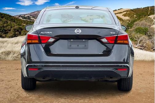 2021 Nissan Altima 2.5 SV