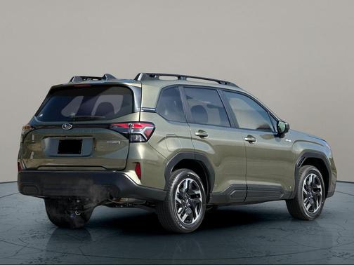 Autumn Green Metallic 2026 Subaru Forester Hybrid Premium