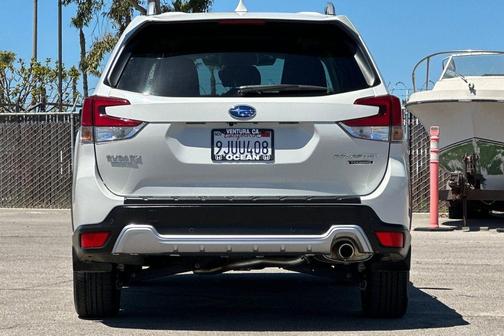Crystal White Pearl 2023 Subaru Forester Touring