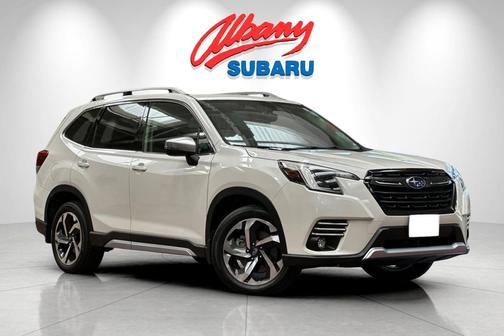 Crystal White Pearl 2023 Subaru Forester Touring