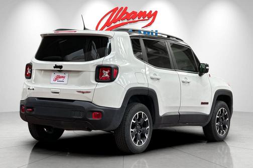 2023 Jeep Renegade Trailhawk