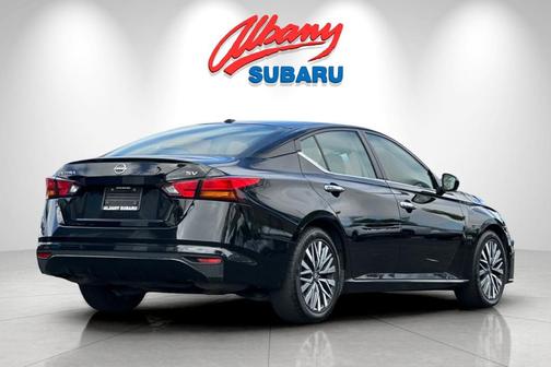 Super Black 2023 Nissan Altima 2.5 SV