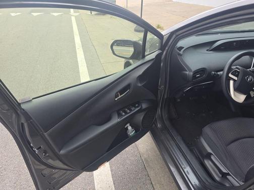 Magnetic Gray Metallic 2017 Toyota Prius Two
