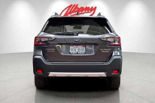 Magnetite Gray Metallic 2023 Subaru Outback Touring