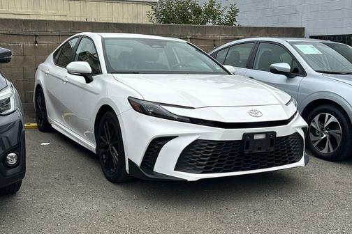Ice 2025 Toyota Camry XSE