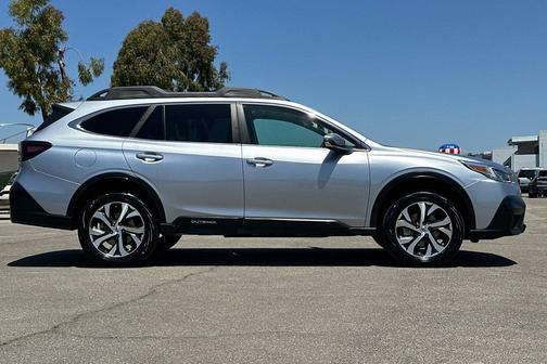 Ice Silver Metallic 2021 Subaru Outback Limited