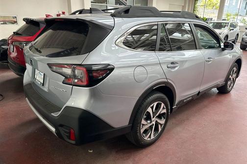 Ice Silver Metallic 2021 Subaru Outback Limited