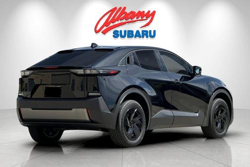 Mica 2026 Subaru Uncharted Premium FWD