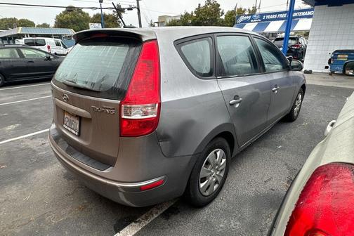 2011 Hyundai Elantra Touring GLS