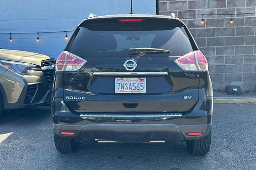 Super Black 2015 Nissan Rogue SV