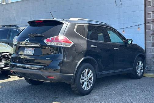 Super Black 2015 Nissan Rogue SV