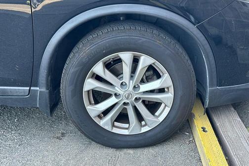 Super Black 2015 Nissan Rogue SV