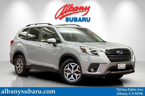 Ice Silver Metallic 2022 Subaru Forester Premium