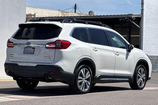 Crystal White Pearl 2020 Subaru Ascent Limited 7-Passenger