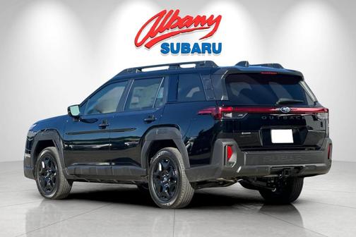 Crystal Black Silica 2026 Subaru Outback Limited