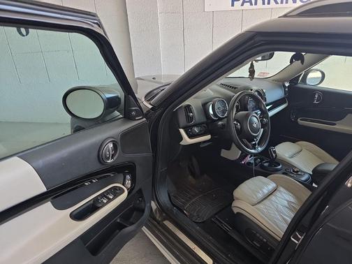 Black Metallic 2020 MINI Countryman Cooper S