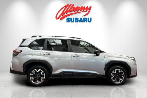 Ice Silver Metallic 2025 Subaru Forester Premium