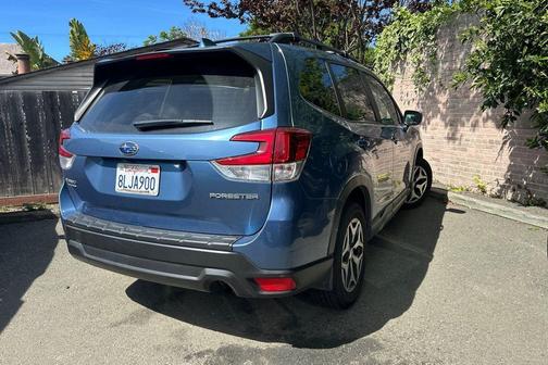 Horizon Blue 2019 Subaru Forester Premium