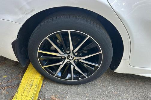 Ice 2024 Toyota Camry SE