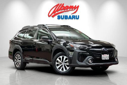 Crystal Black Silica 2025 Subaru Outback Base