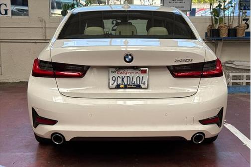 2019 BMW 330 330i