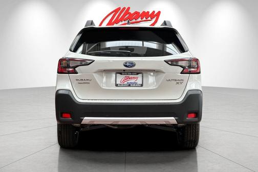 2025 Subaru Outback Limited XT