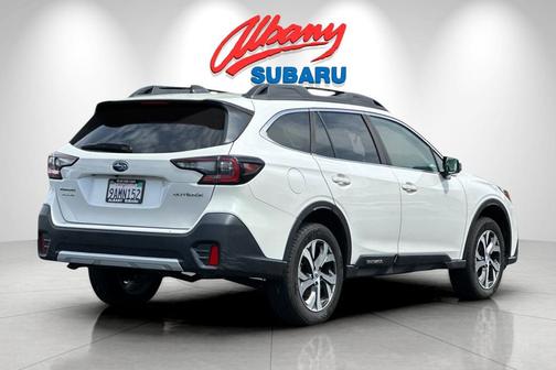 Crystal White Pearl 2022 Subaru Outback Limited
