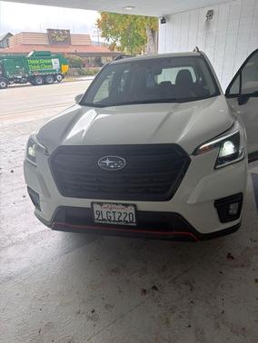 Crystal White Pearl 2024 Subaru Forester Sport